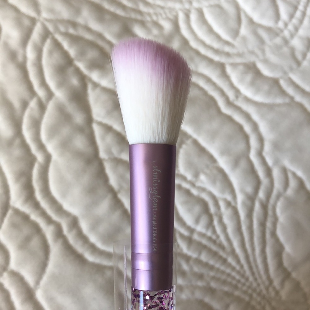 🌼FLASH SALE🌼SLMISSGLAM P30 Angled Blusher Brush in Lilac NWOT